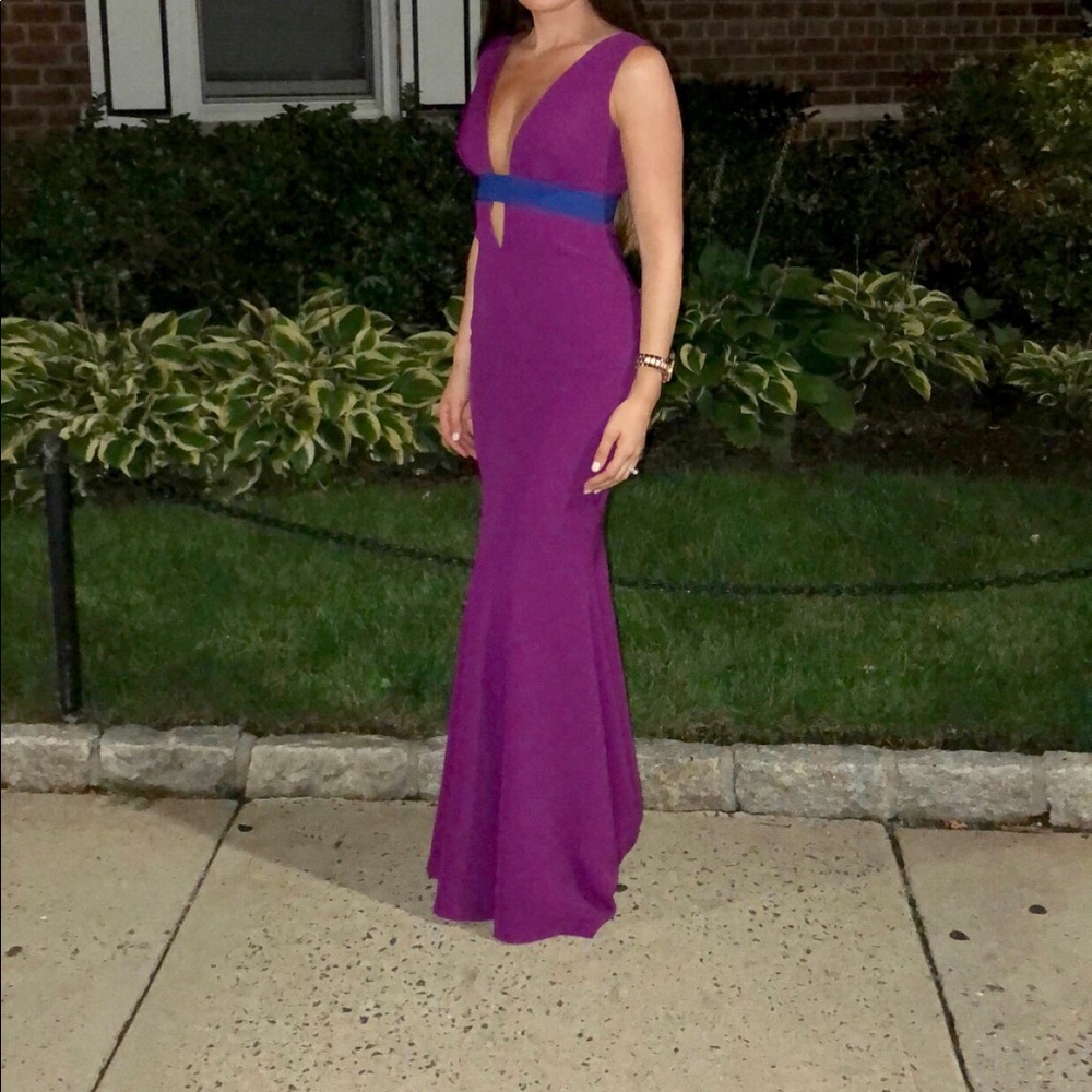 Gorgeous dress I wore it once ...